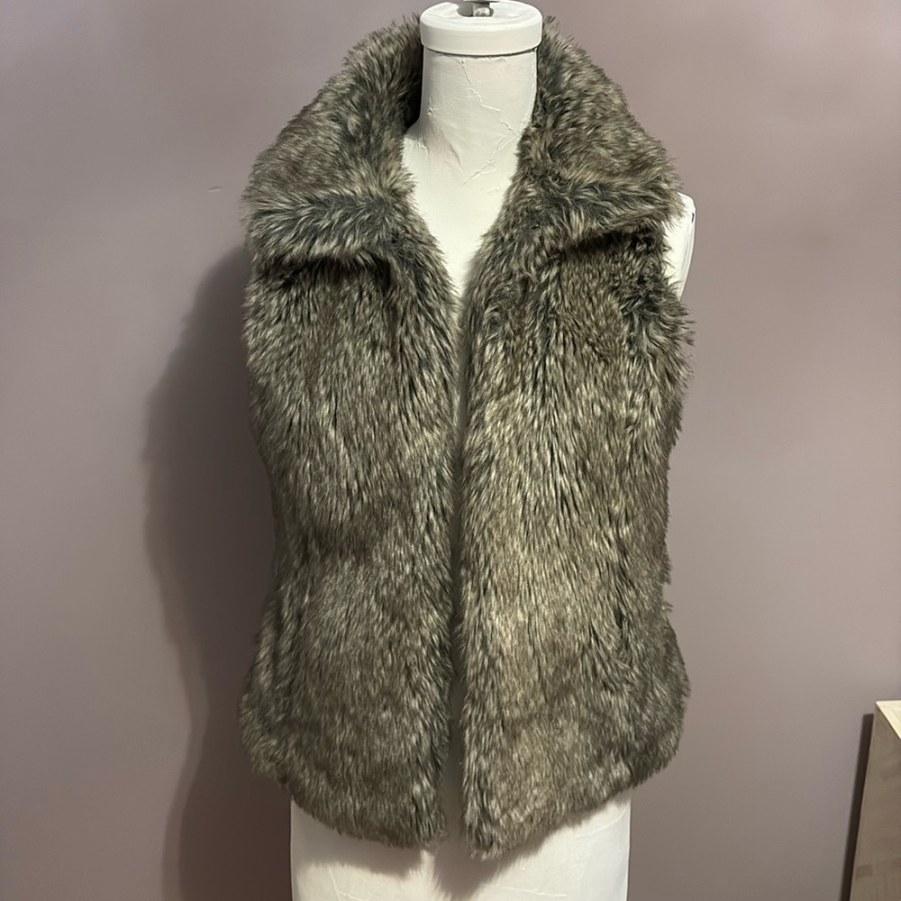 Zara fur vest